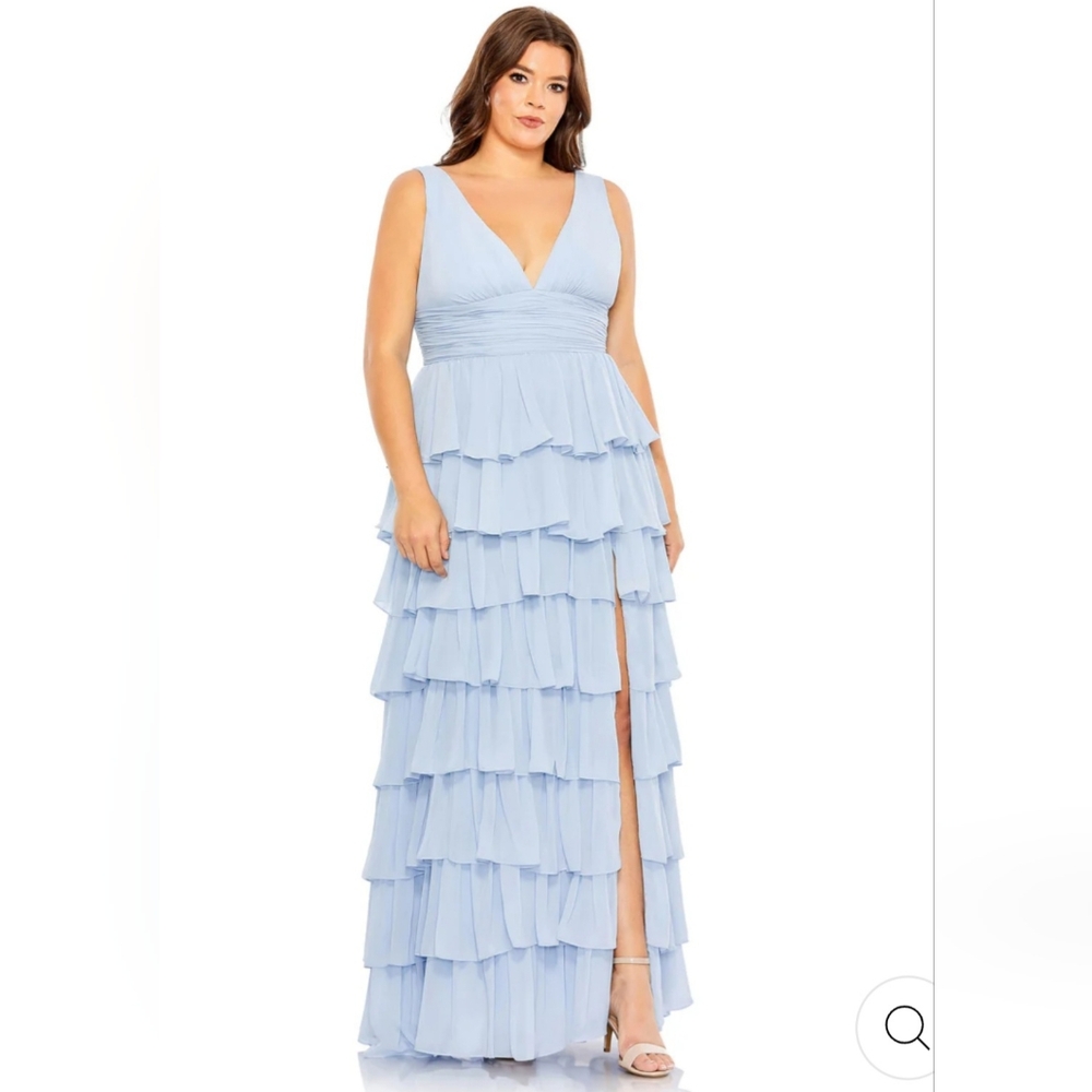 Mac Duggal ruffle tiered sleeveless v neck gown in powder blue size 18W